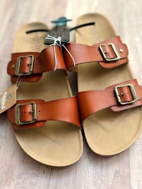 Mad Love NWT Keava Cognac Size 9 Double-Buckle Slide Brown Sandals Women Target